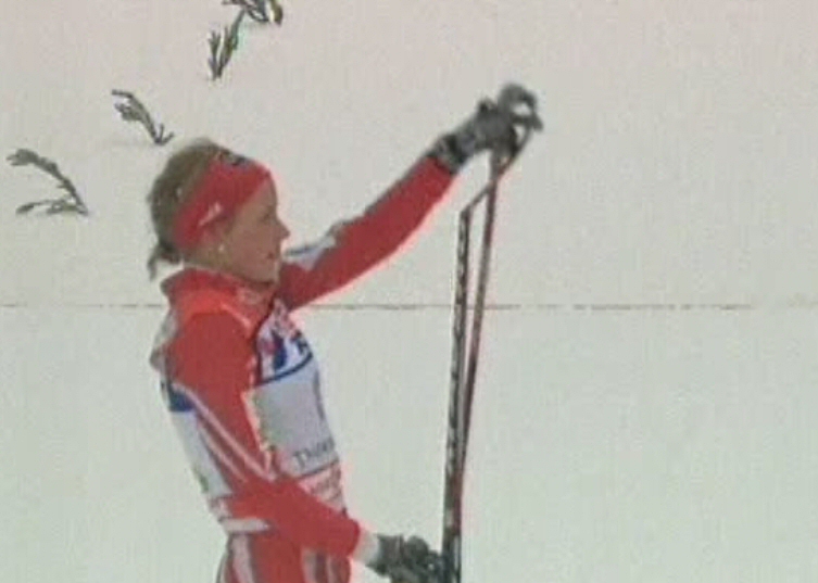 Bruten skida för Marthe Kristoffersen